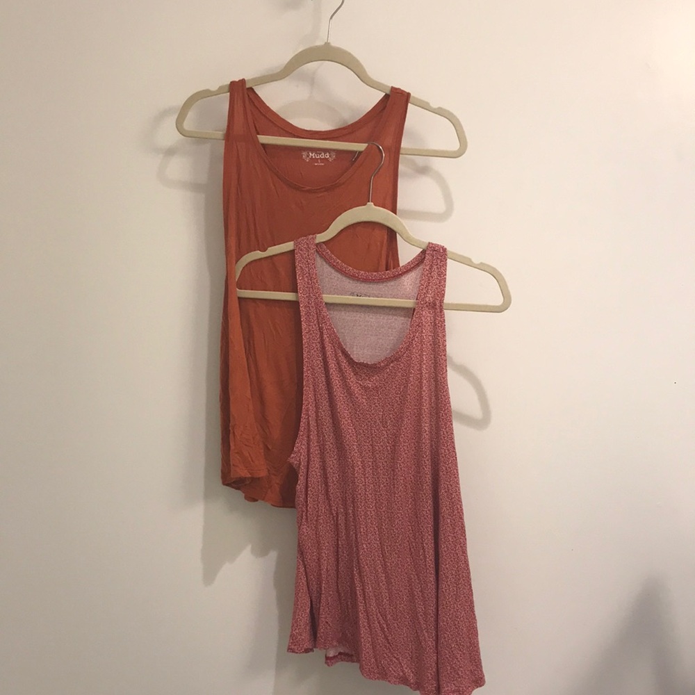 2 MUDD soft tank tops!